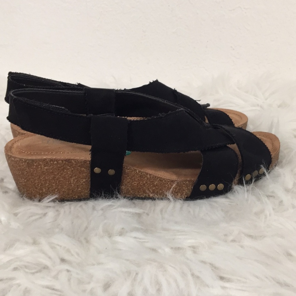 Me Too Womens LOLA Wedged Sandal Black size 8 - Picture 3 of 9